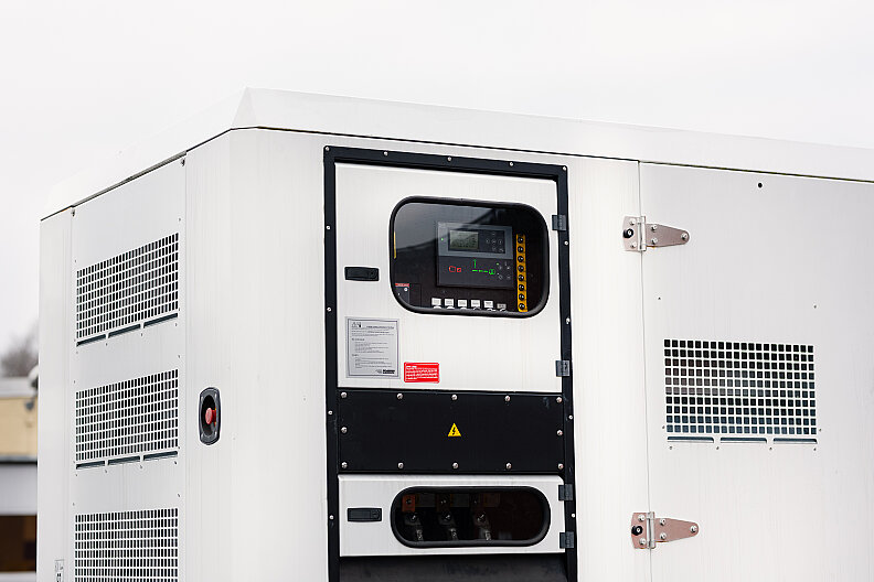 Reservkraftaggregat på Holtab